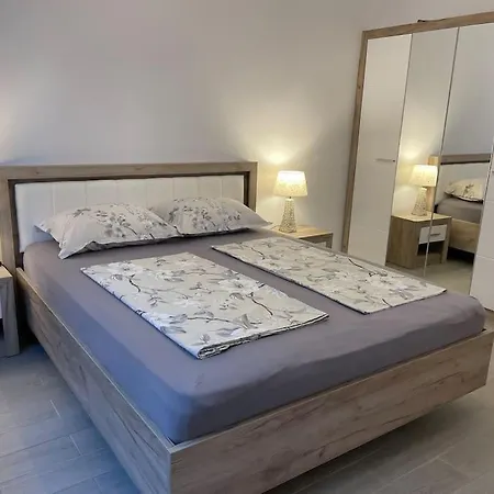 Sonne, Und Mehr Apartmán Nesebar